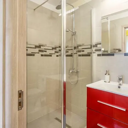 City Center Royal Palace Apartment *